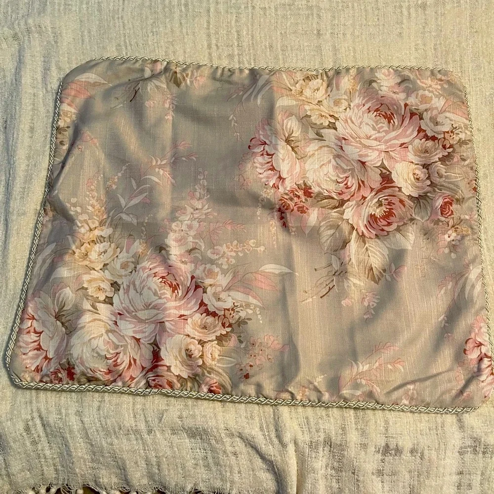 2~Eleanor Royal Court Home Floral Pillow Shams Beige Decorative Set Beige Tones